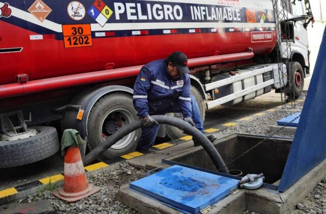Propuesta para ajustar precios de combustibles en Bolivia frente a crisis de diésel