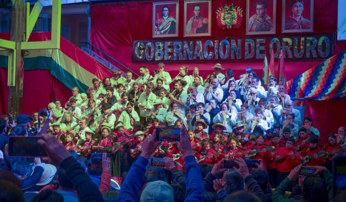 Intercambio Cultural en Oruro: Músicos Franceses y Suizos Celebran Tradiciones Locales