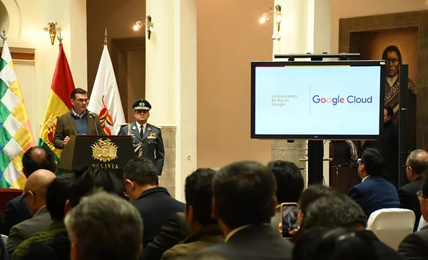Gobierno de Bolivia lanza 5.000 becas de Google en formación tecnológica