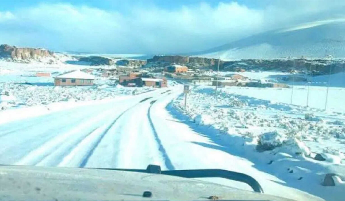 Nevadas en Potosí provocan cierre de pasos fronterizos con Chile