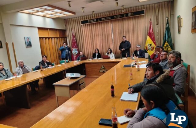 Productores de Oruro solicitan créditos adaptados a sus necesidades ante crisis agrícola