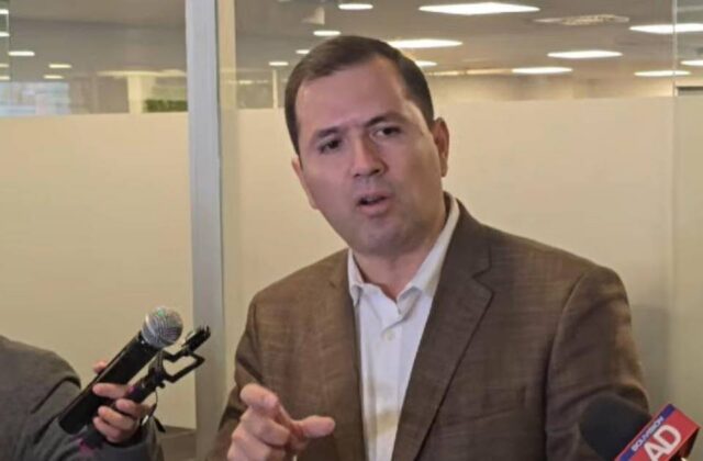 Senador Roca solicitará alerta migratoria para personas mencionadas por Beller