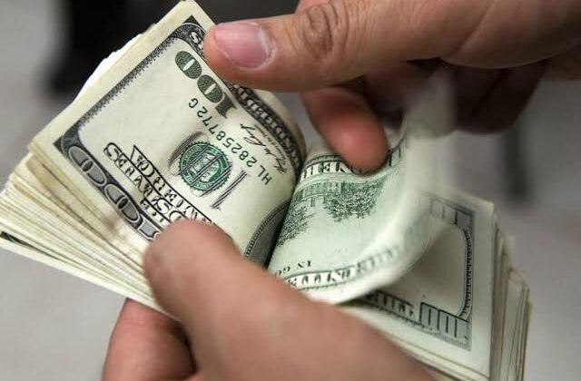 El BCB comenzará el 14 de agosto la devolución de dólares hasta $us 5.000