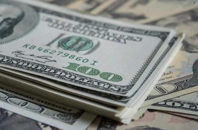 El BCB inicia la devolución de depósitos en dólares de hasta $us 5.000
