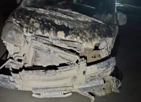 Accidente de minibús en Vinto: conductor se escapa tras el siniestro