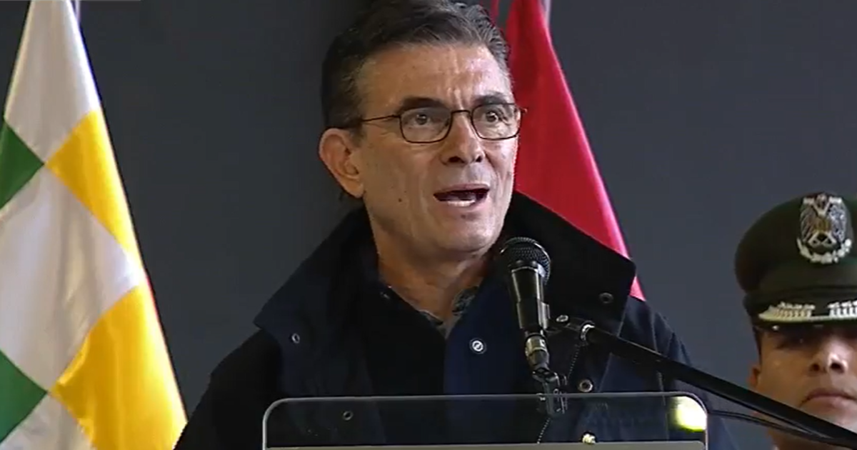 Gabinete de Paz busca soluciones ante crisis de combustibles y escándalo político