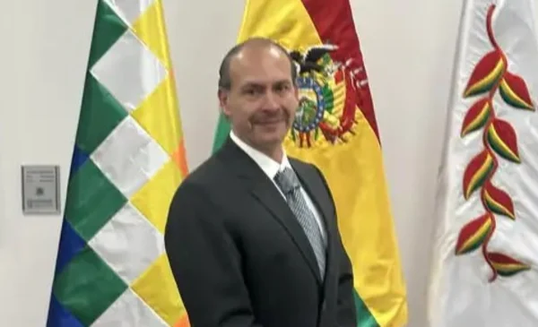 Andrés Zaratti se retira del Viceministerio de Culturas tras críticas a la gestión