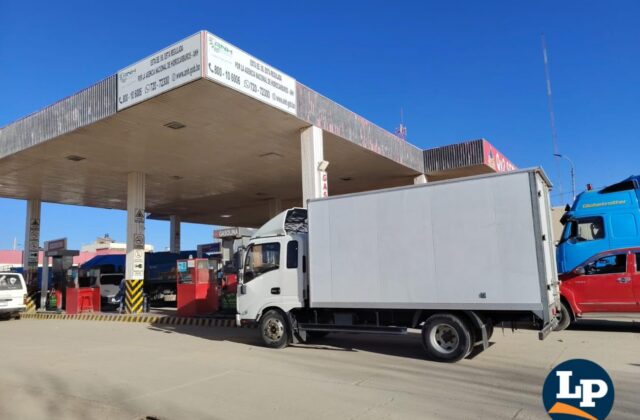 Crisis de Diésel en Oruro: Choferes exigen soluciones inmediatas