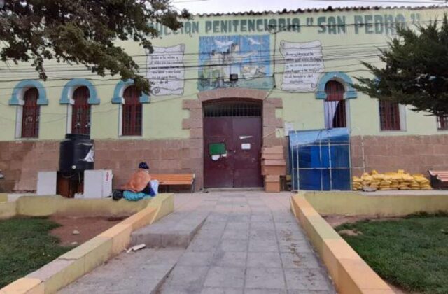 Crisis de Hacinamiento Carcelario en Oruro Impacta Derechos Humanos y Economía