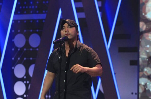 Las críticas a Enrique Iglesias aumentan entre sus colegas