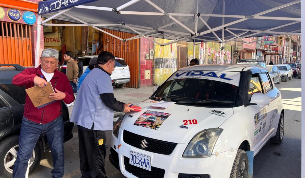Automovilismo en Oruro: Preparativos para la Competencia en Sacaca