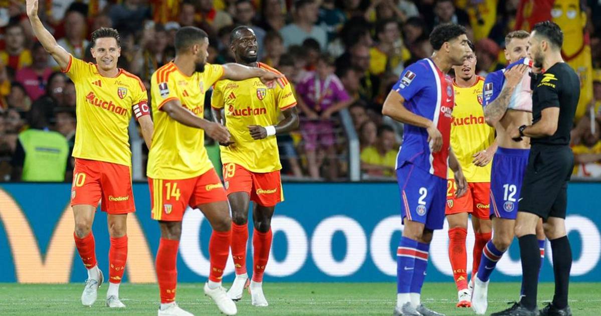 Lens sorprende al PSG y se lleva el Trofeo de Campeones