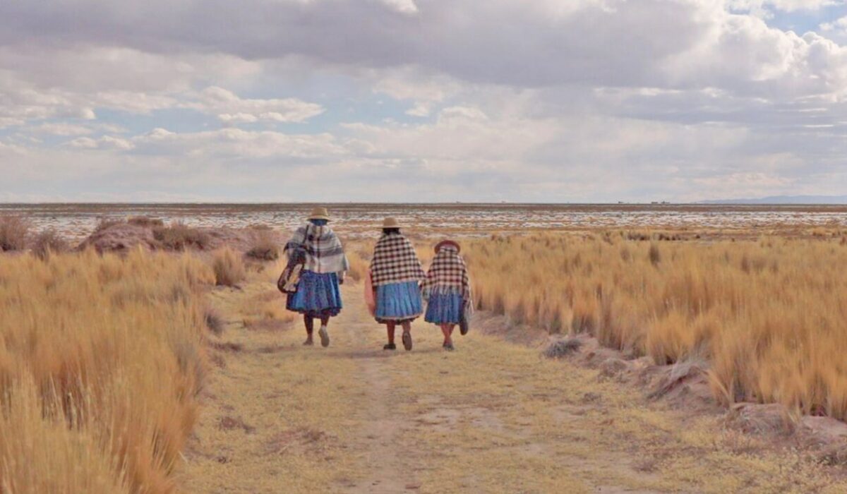Documental Chillawa: La resistencia de las mujeres urus ante la desaparición del lago Poopó