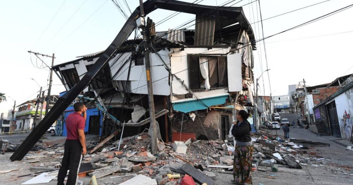 Rescatada joven tras el devastador terremoto en Colombia