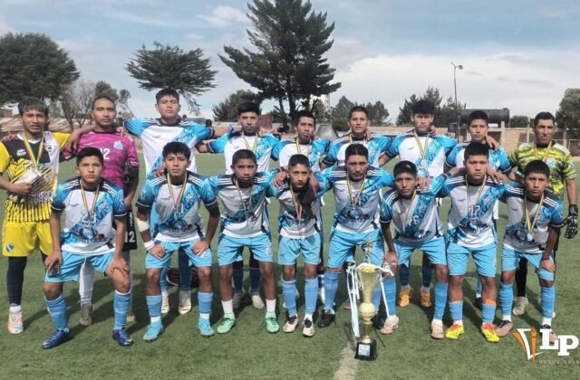 Inicio del Torneo de la Primera "A" Oruro con 14 Equipos