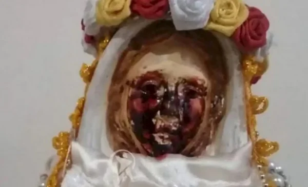 Fenómeno espiritual: la Virgen Rosa Mística llora sangre en Metán