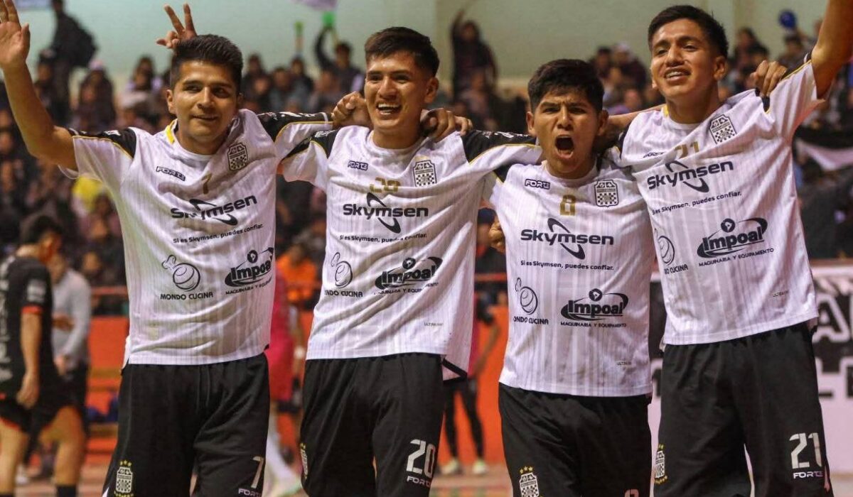 Fantasmas MM recibe a Calera en el renovado Palacio de los Deportes de Oruro