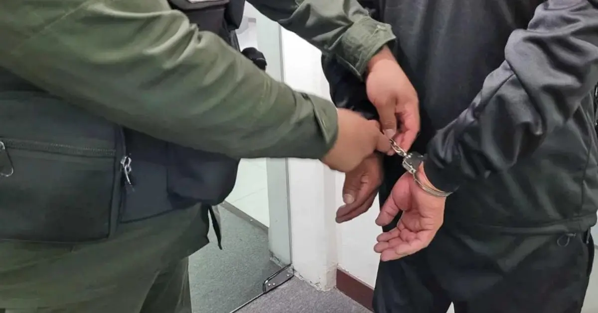 Detienen a los padres del principal sospechoso del feminicidio de una docente en Potosí