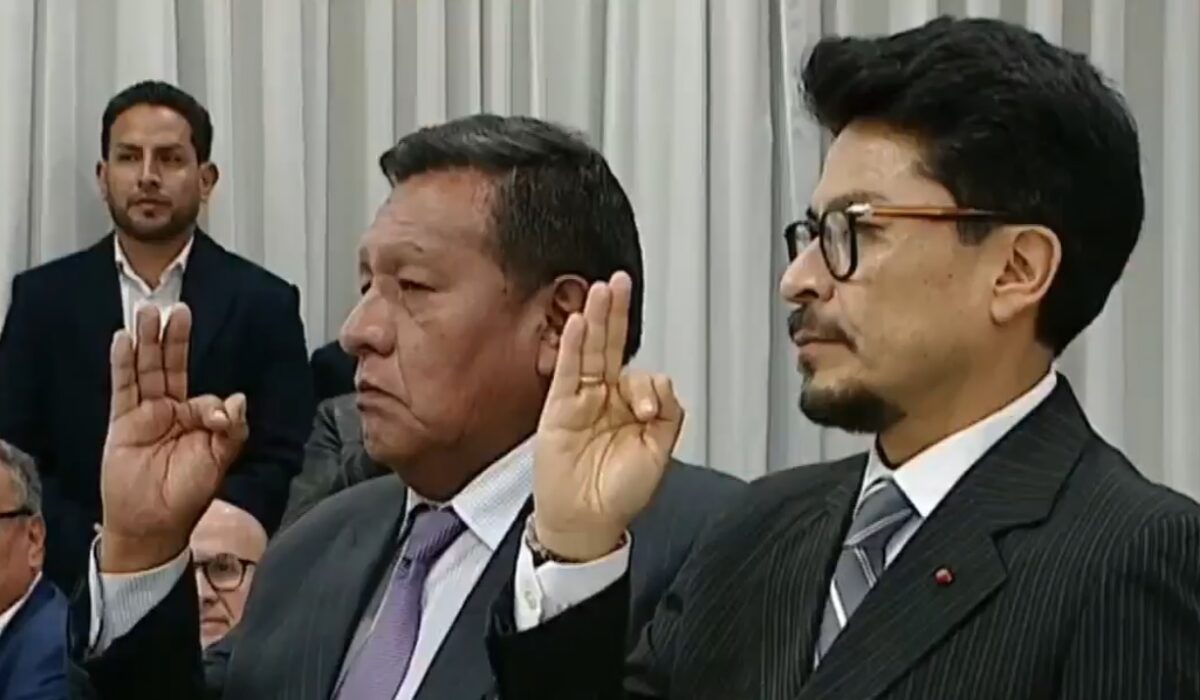 Fernando Aramayo y Héctor Huanca asumen funciones en el gabinete ministerial de Bolivia