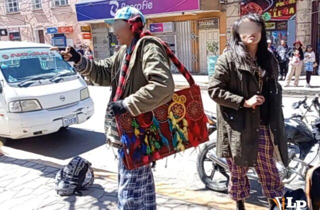 Mujer enfrenta detención domiciliaria por agredir a embarazada en feria de salud