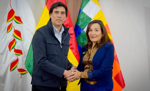Cynthia Aramayo asume el Viceministerio de Telecomunicaciones con énfasis en la transparencia
