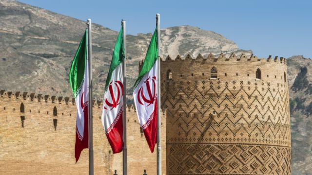 Irán se enfrenta a la nueva ofensiva económica de Estados Unidos