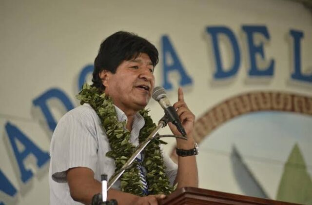Evo Morales critica la posible privatización de recursos naturales