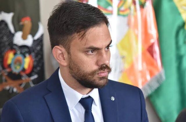 Del Castillo critica a Lara y aboga por la unidad en la izquierda