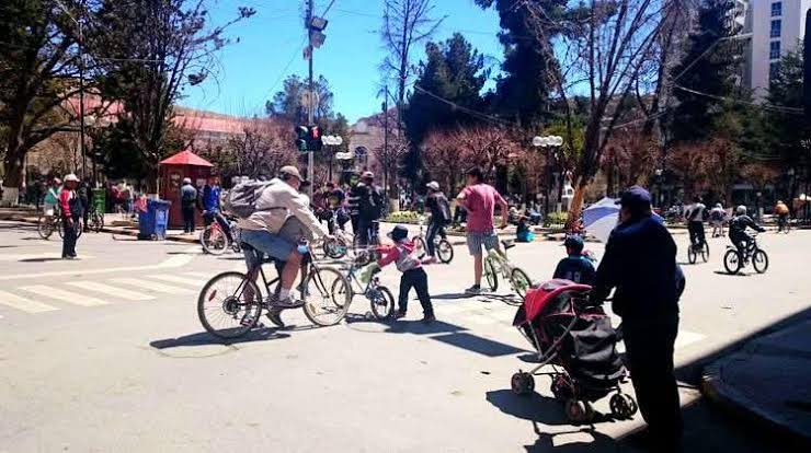 Oruro se Transforma en un Espacio para el Peatón y el Ciclista