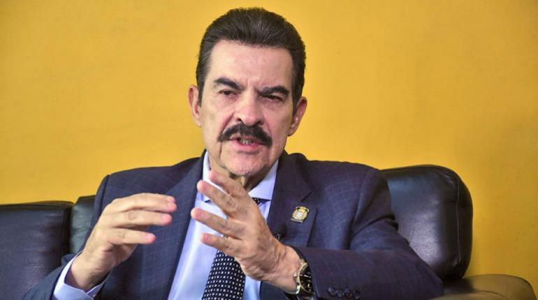 Manfred Reyes Villa propone aumentar producción nacional para mitigar impacto del diésel