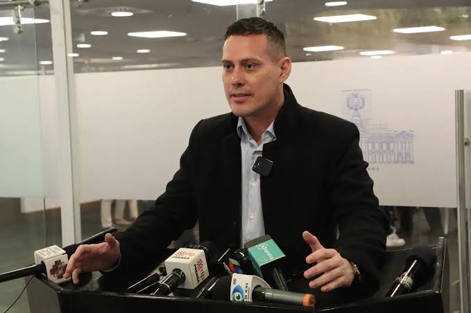 Controversia por video de diputado de Libre en aparente estado de ebriedad