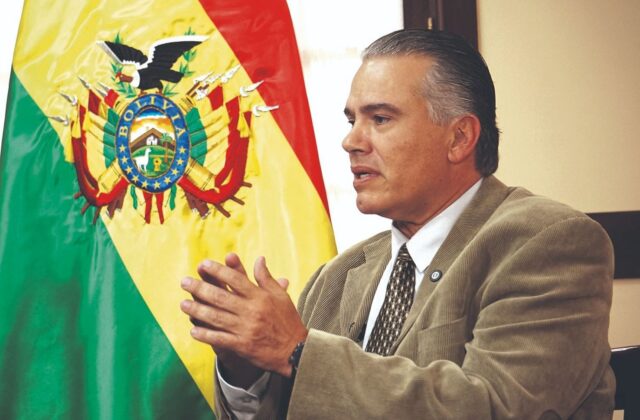 Justiniano insta a Evo Morales a respetar la ley