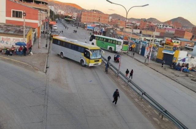 Choferes de Oruro se preparan para una marcha contra el nuevo precio del diésel