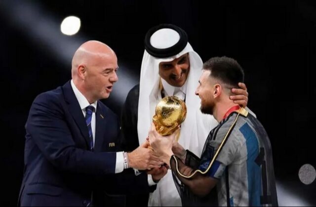 Gianni Infantino elogia a Messi tras su retiro de la selección argentina