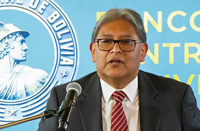 Edwin Rojas, expresidente del BCB, pasa de la detención preventiva a la domiciliaria