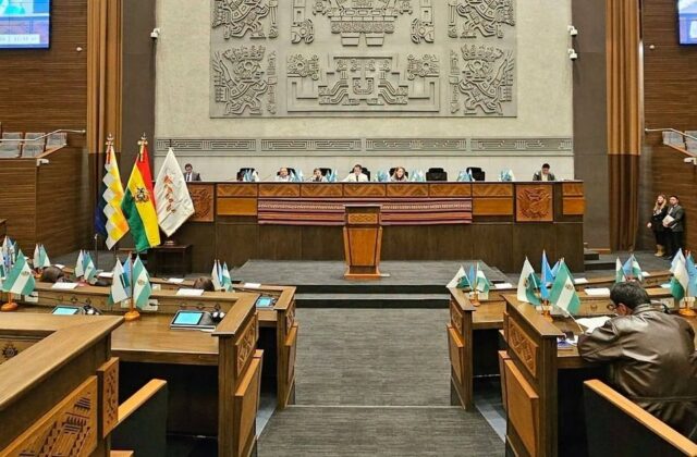 Sesión del Legislativo convocada para evaluar la extensión del Estado de excepción