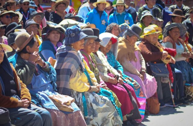 Innovador modelo de atención geriátrica en Oruro se presenta en La Paz