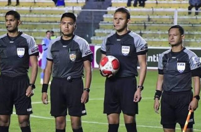 Árbitros del fútbol boliviano ofrecerán conferencias tras cada partido