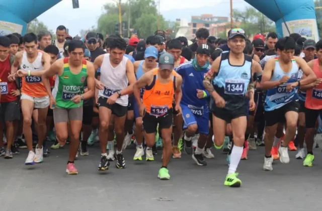 Bolivia celebra el Día Nacional del Peatón y del Ciclista