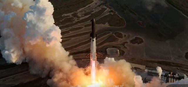 Starship de SpaceX realiza su primer vuelo orbital exitoso