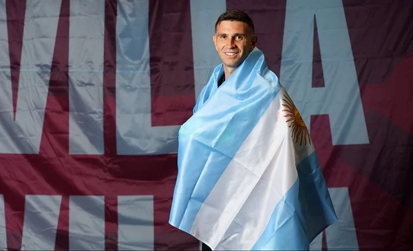 Dibu Martínez es nominado al Balón de Oro 2026
