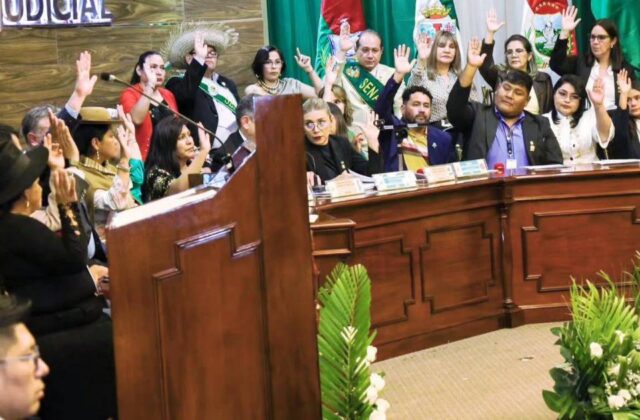 El Senado aprueba ley que transfiere pagos por vacunación y prediarios al Gobierno nacional