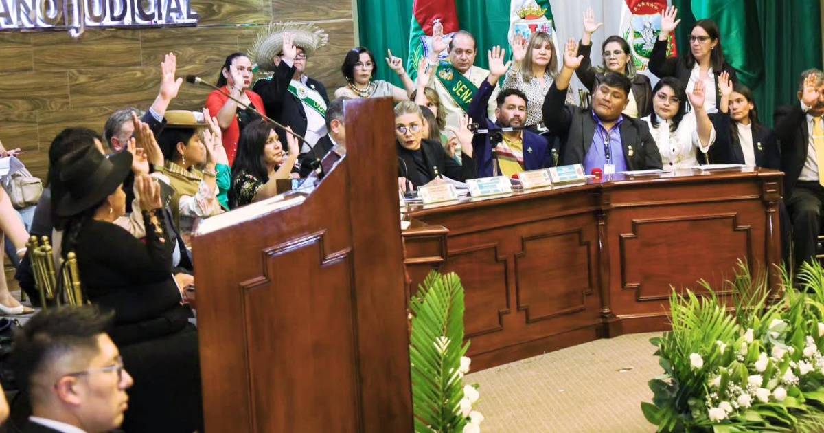 El Senado aprueba ley que transfiere pagos por vacunación y prediarios al Gobierno nacional