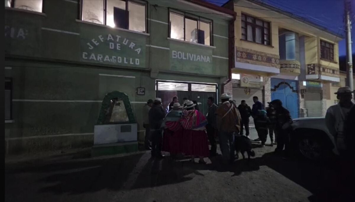 Inauguración del módulo policial restaurado en Caracollo