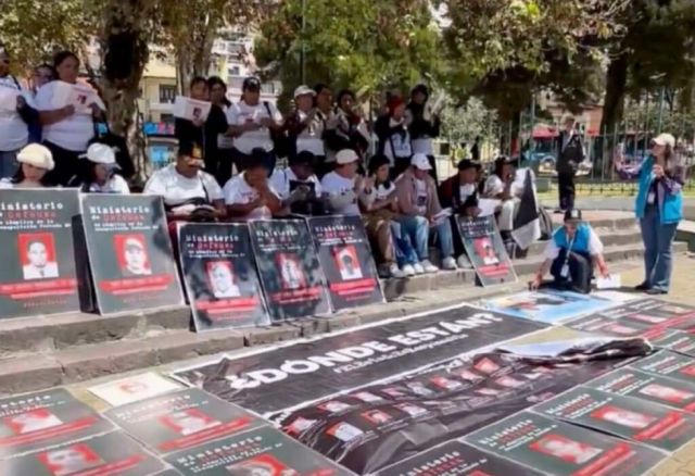 Familiares de desaparecidos en Ecuador exigen respuestas al gobierno