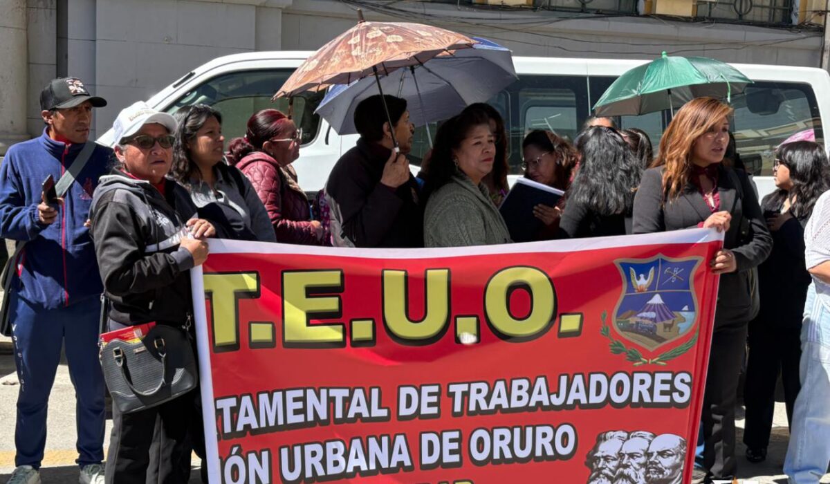 Magisterio urbano de Oruro rechaza incremento en el precio de combustibles
