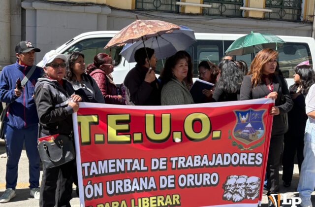 Magisterio urbano de Oruro rechaza incremento en el precio de combustibles