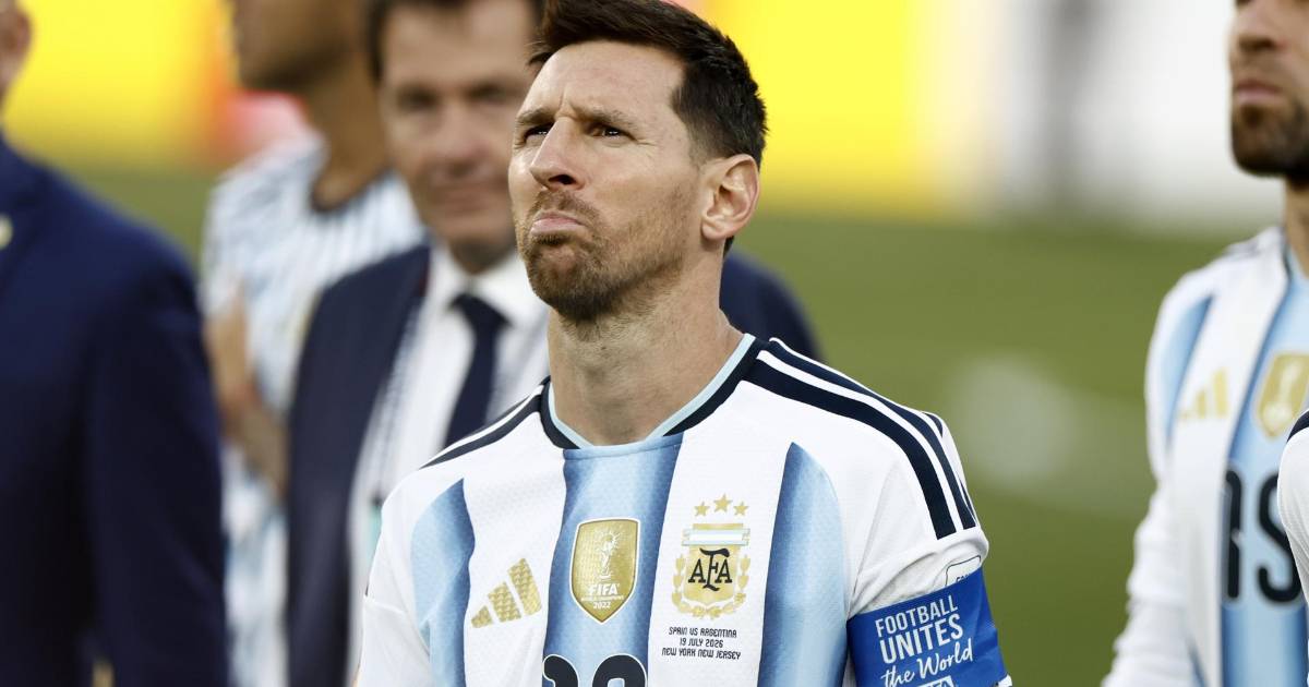 Argentina inicia la transición sin Messi