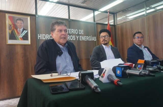 Gobierno mantendrá la subvención a la gasolina por el momento