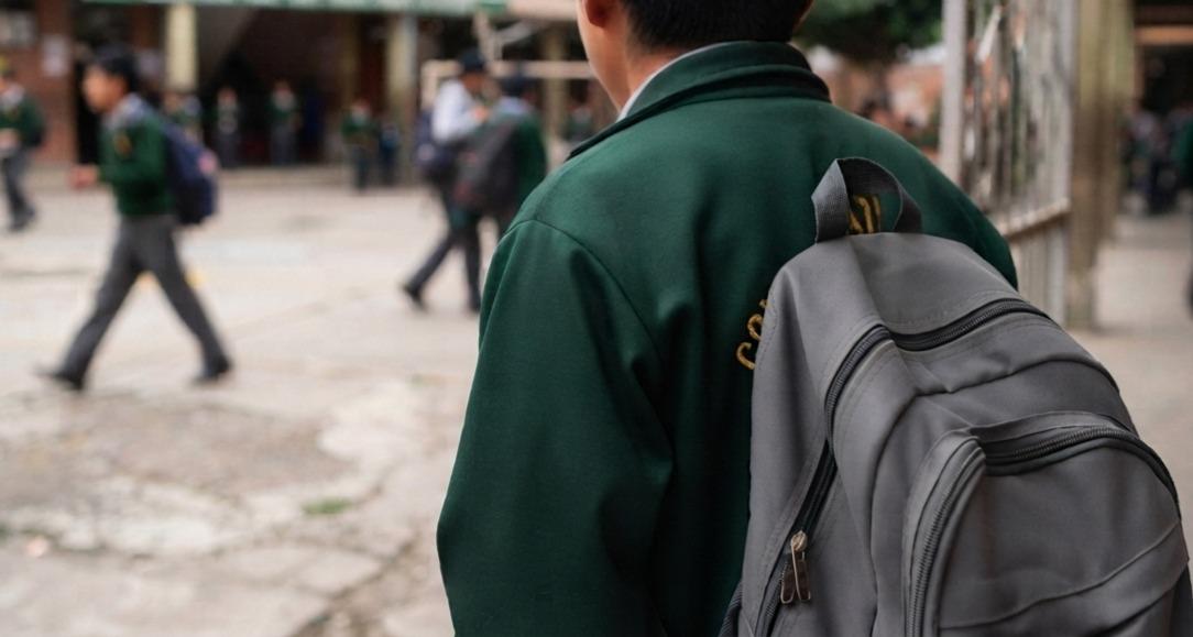 Estudiante agredió a secretaria en colegio de Oruro por estado de ebriedad